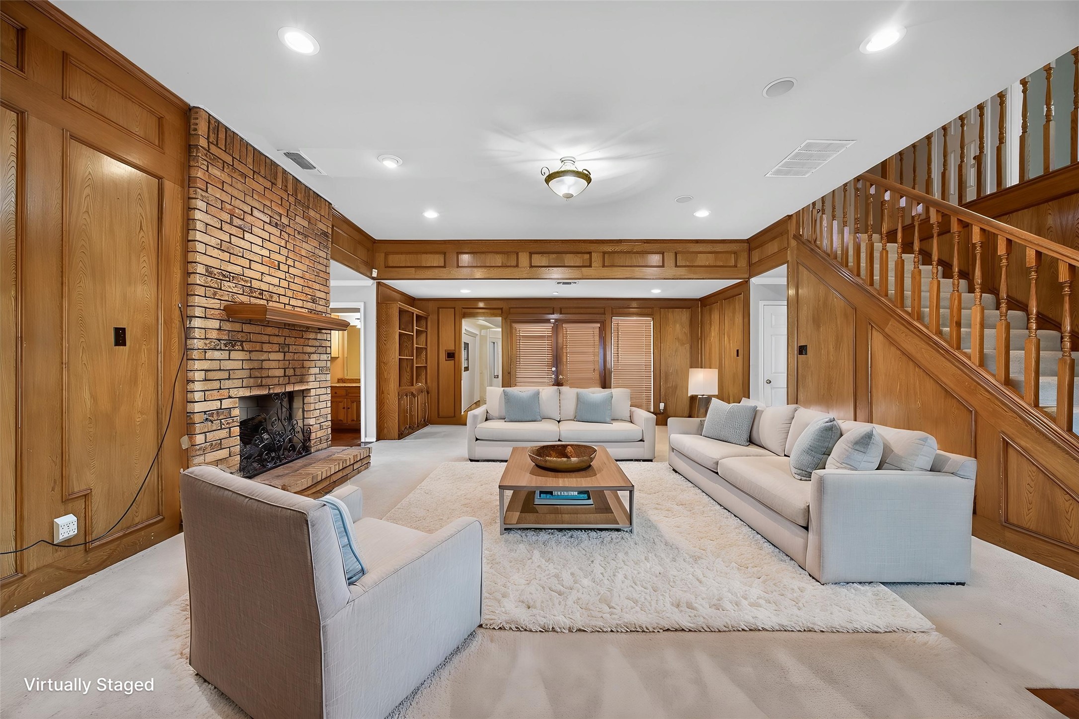 100 Castle Court Irving TX 75038