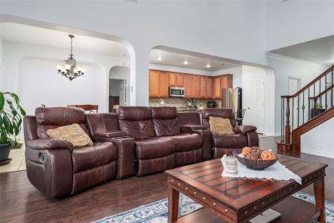 4924 Marsh Harrier Avenue Grand Prairie TX 75052