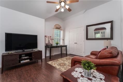 4924 Marsh Harrier Avenue Grand Prairie TX 75052