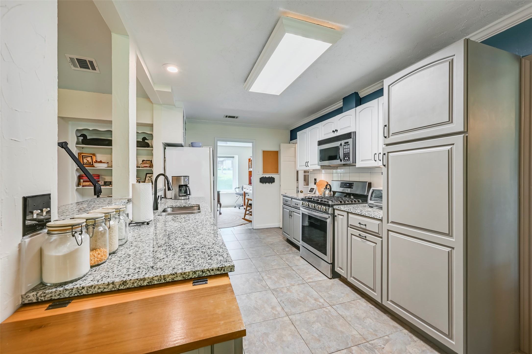 912 N Dove Road Grapevine TX 76051