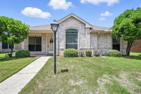 1716 Creekpoint Drive Lewisville TX 75067
