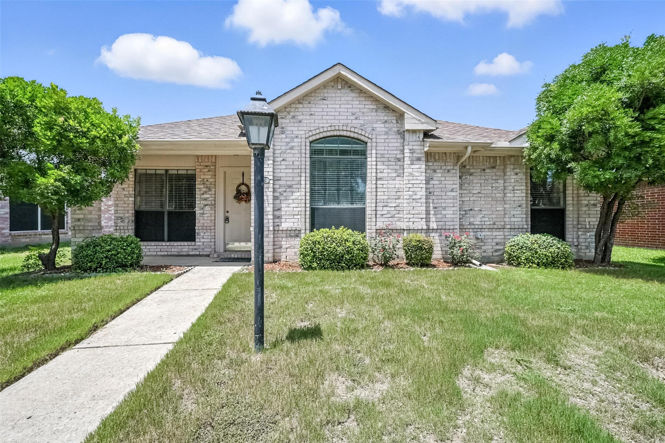 1716 Creekpoint Drive Lewisville TX 75067