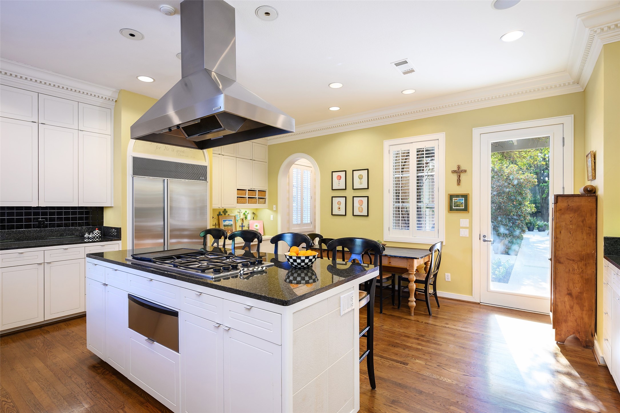 2116 Bradford Park Court Fort Worth TX 76107