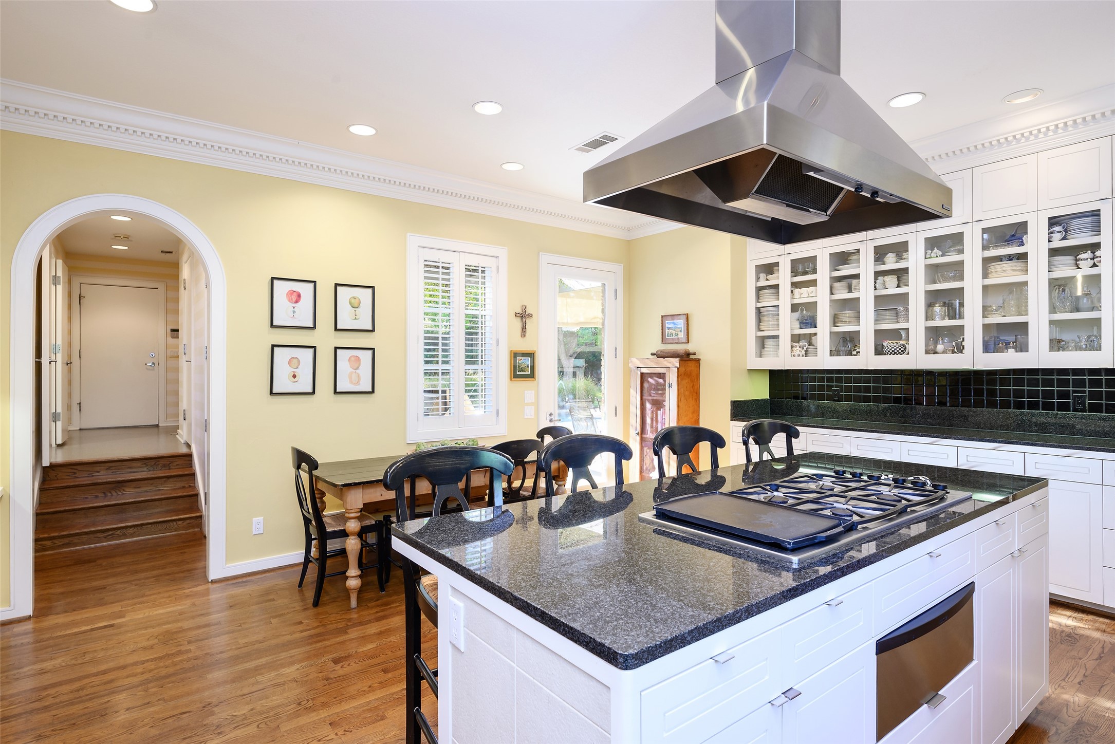 2116 Bradford Park Court Fort Worth TX 76107