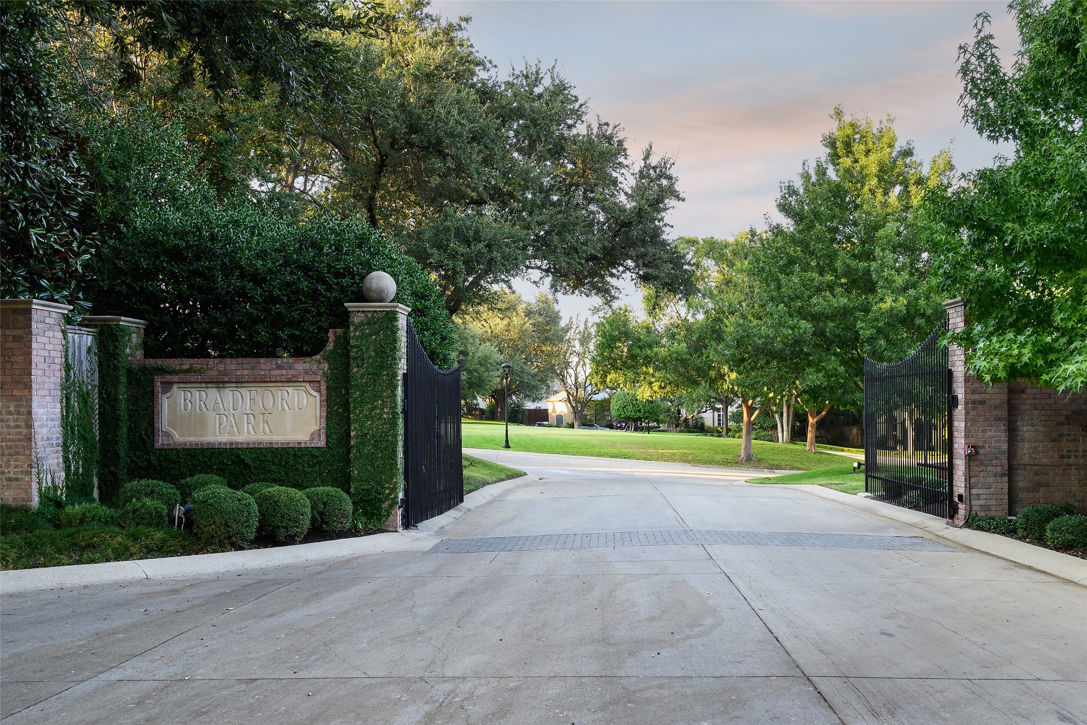 2116 Bradford Park Court Fort Worth TX 76107