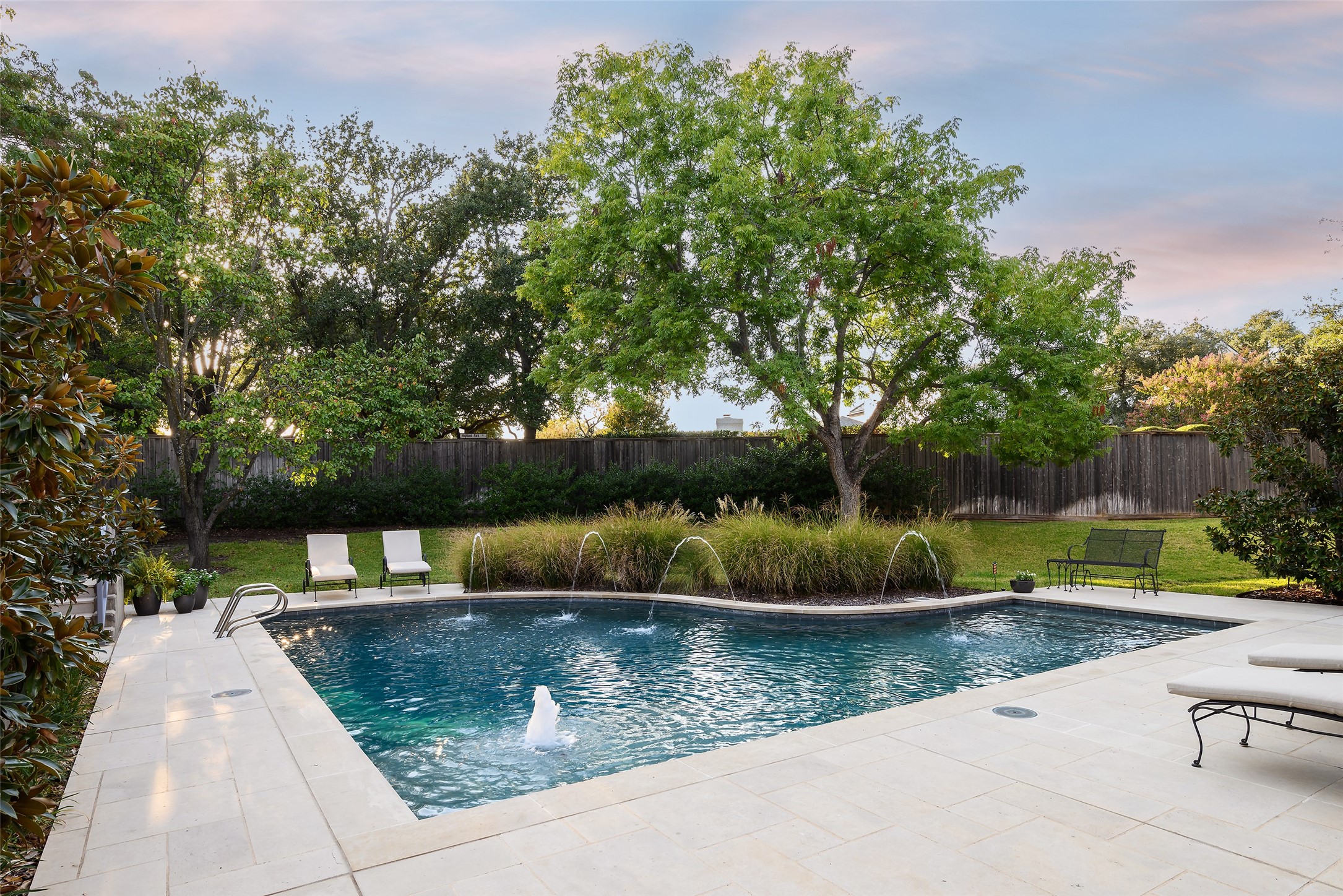 2116 Bradford Park Court Fort Worth TX 76107