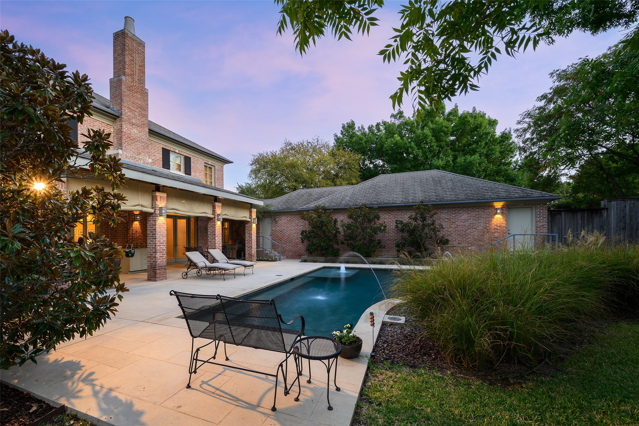 2116 Bradford Park Court Fort Worth TX 76107