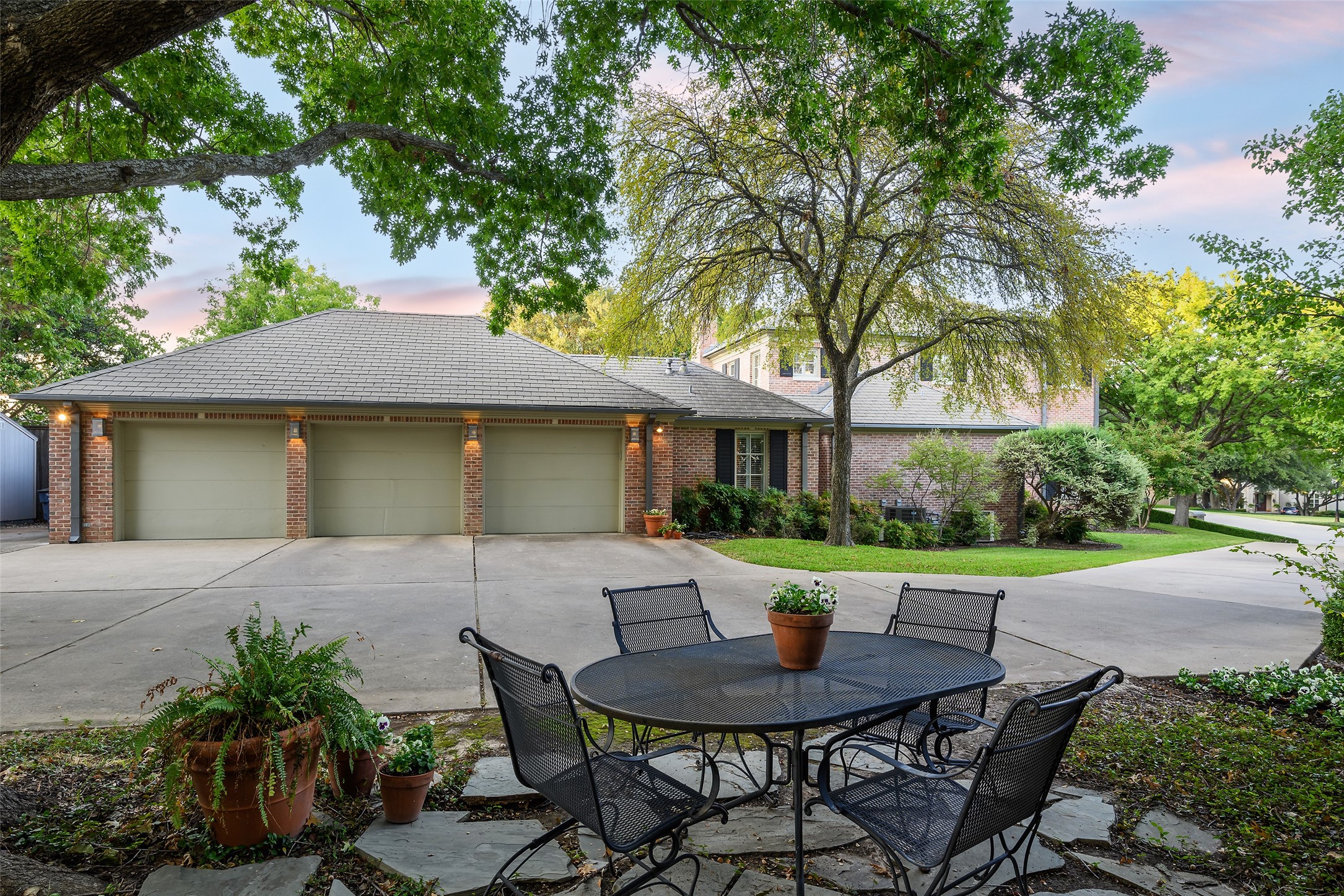 2116 Bradford Park Court Fort Worth TX 76107