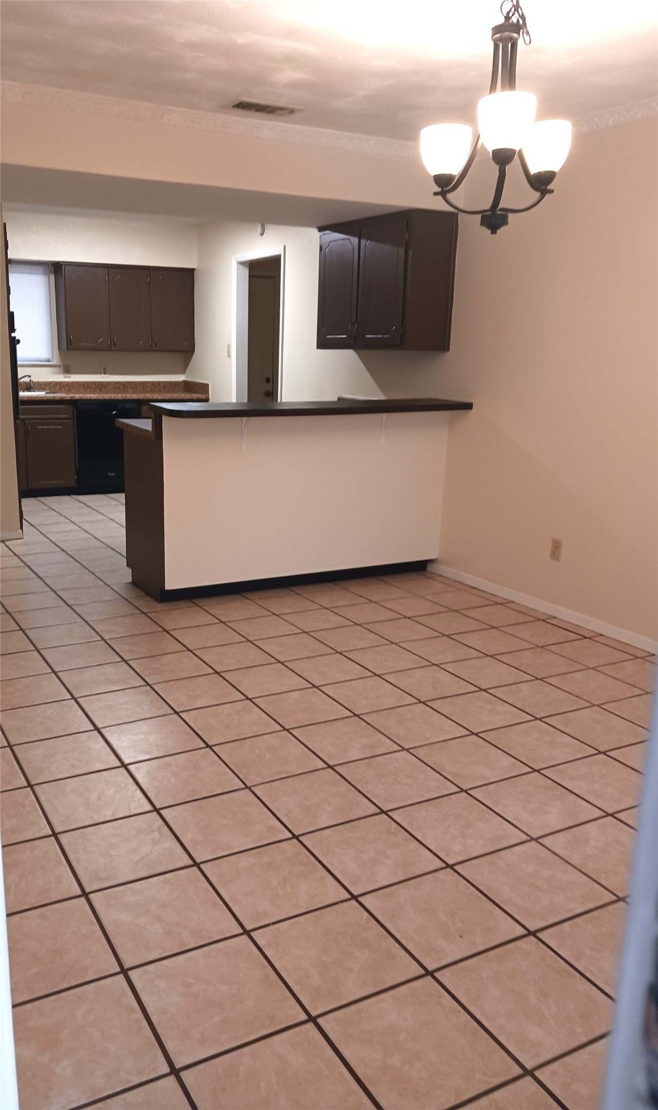 634 N Bowen Road Arlington TX 76012