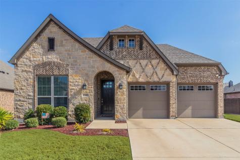 1540 Reagan Avenue Waxahachie TX 75165