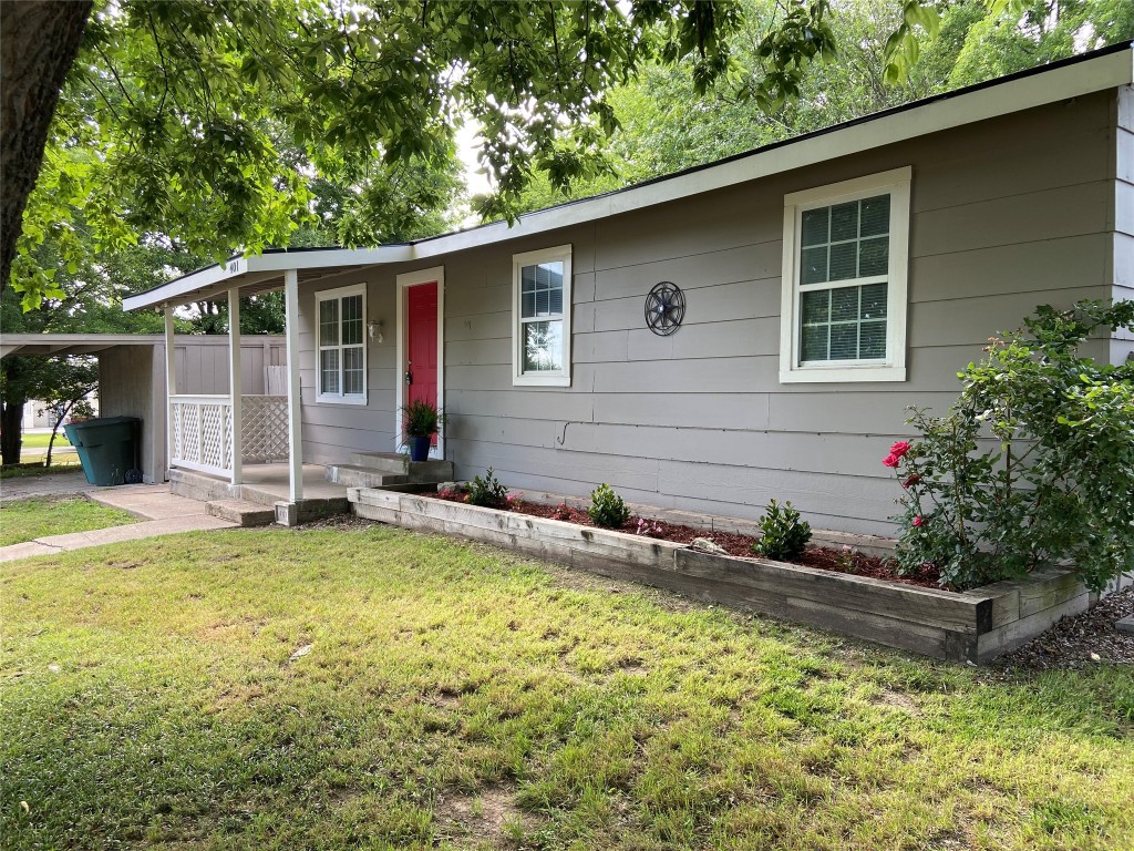 401 W Moore Street Sherman TX 75090