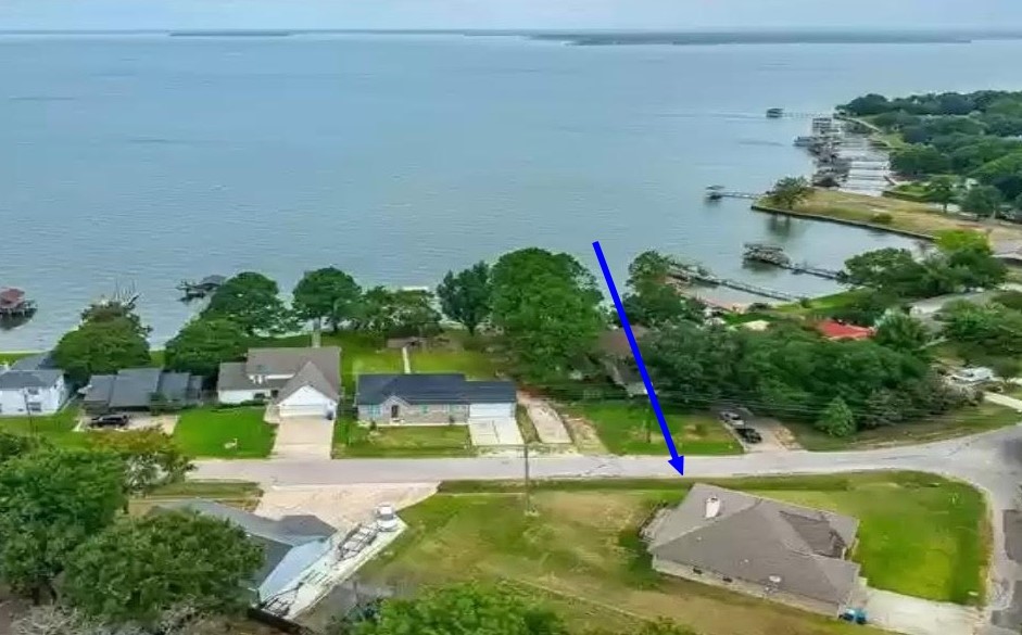 329 Coral Reef Street Gun Barrel City TX 75156