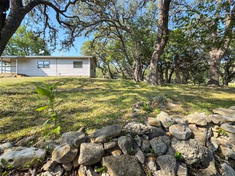 515 Big Creek Road Blanco TX 78606