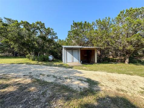515 Big Creek Road Blanco TX 78606