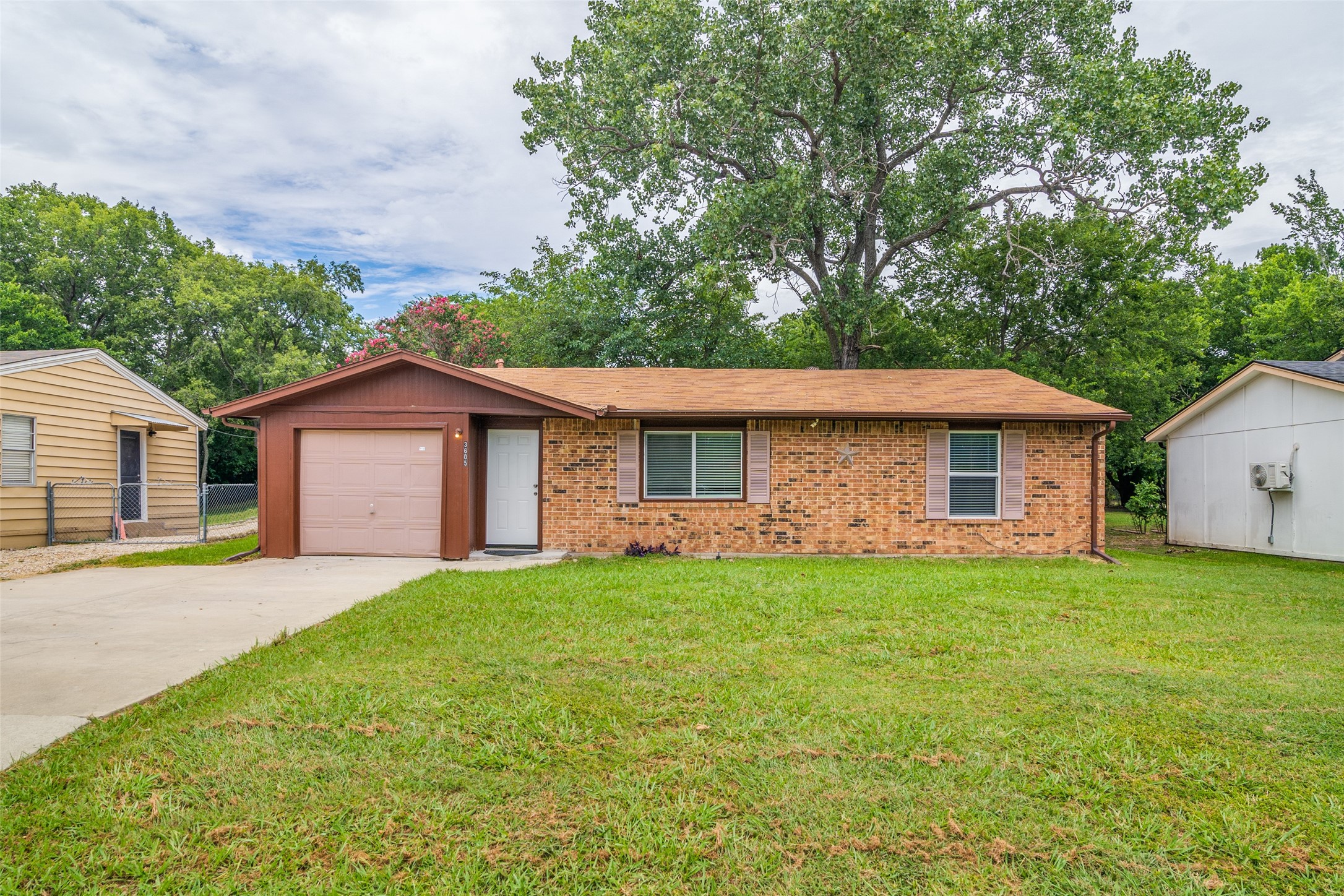 3605 Delia Street Rowlett TX 75088