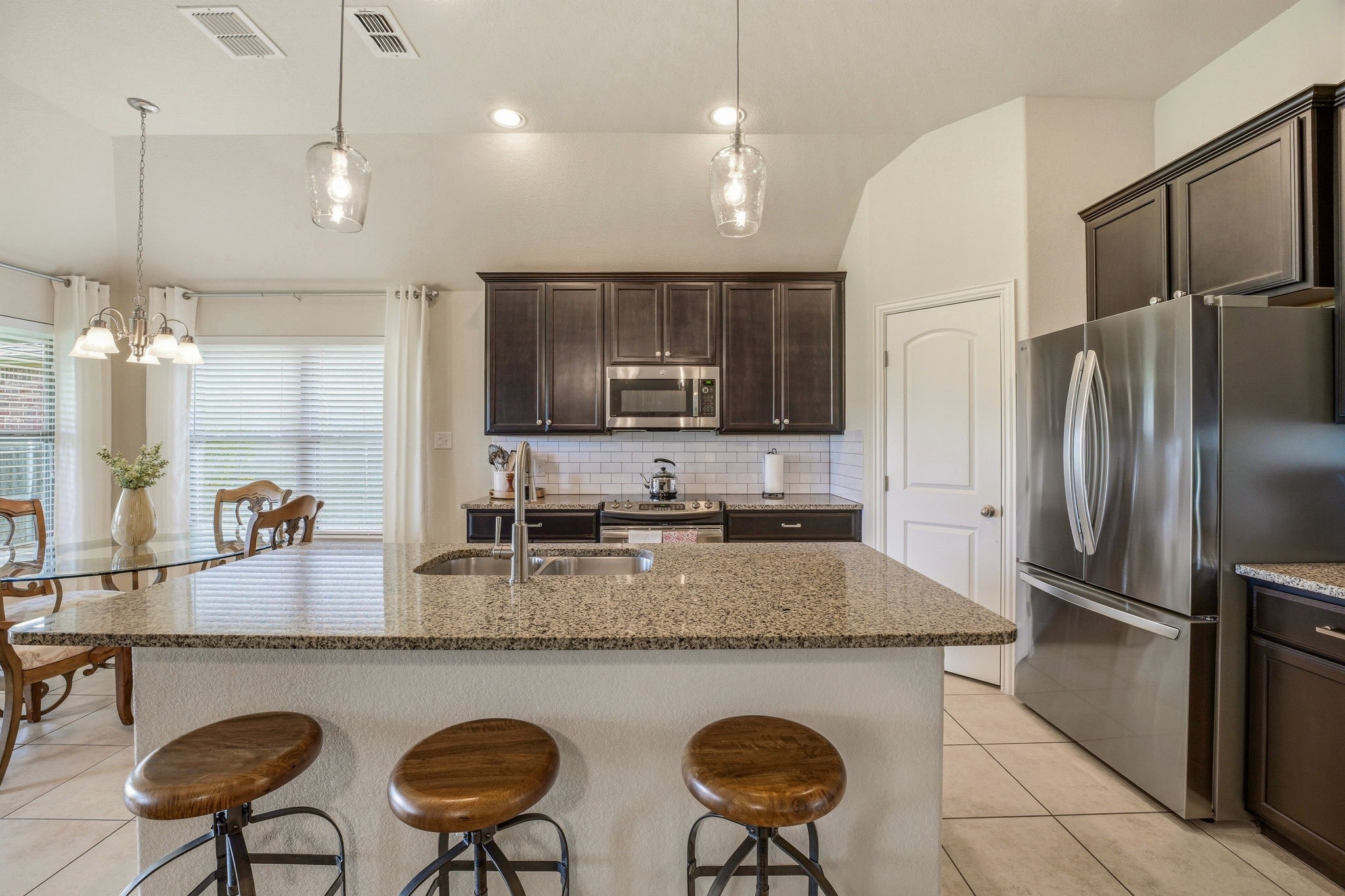 1021 Morningside Drive Burleson TX 76028