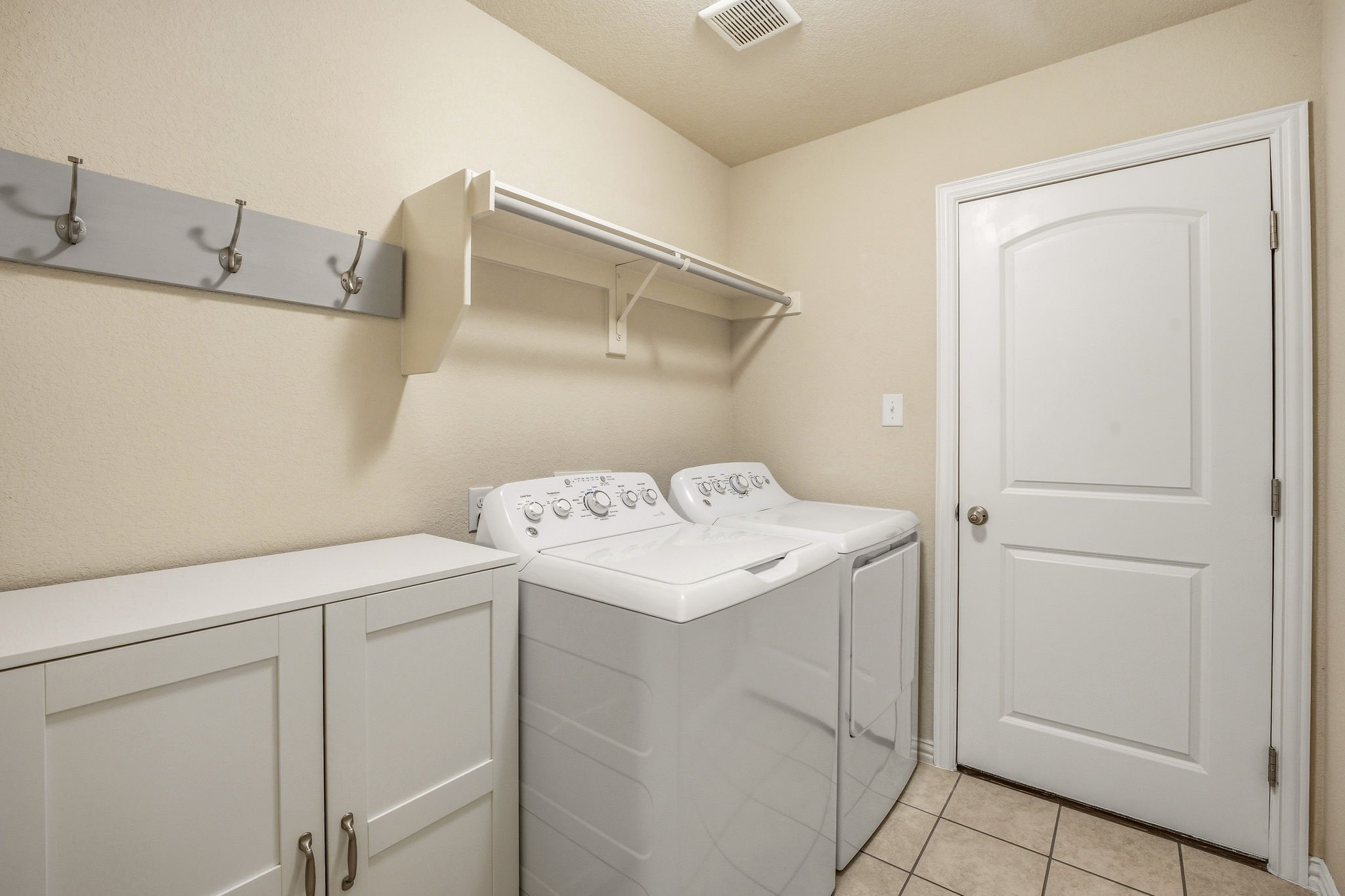 1021 Morningside Drive Burleson TX 76028