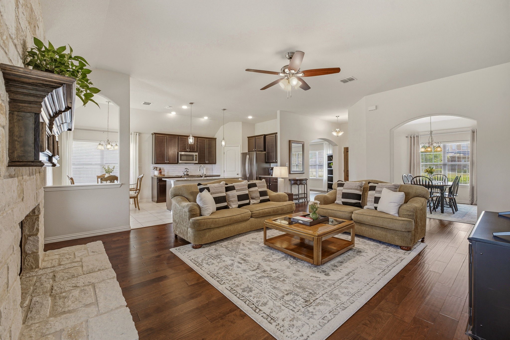 1021 Morningside Drive Burleson TX 76028