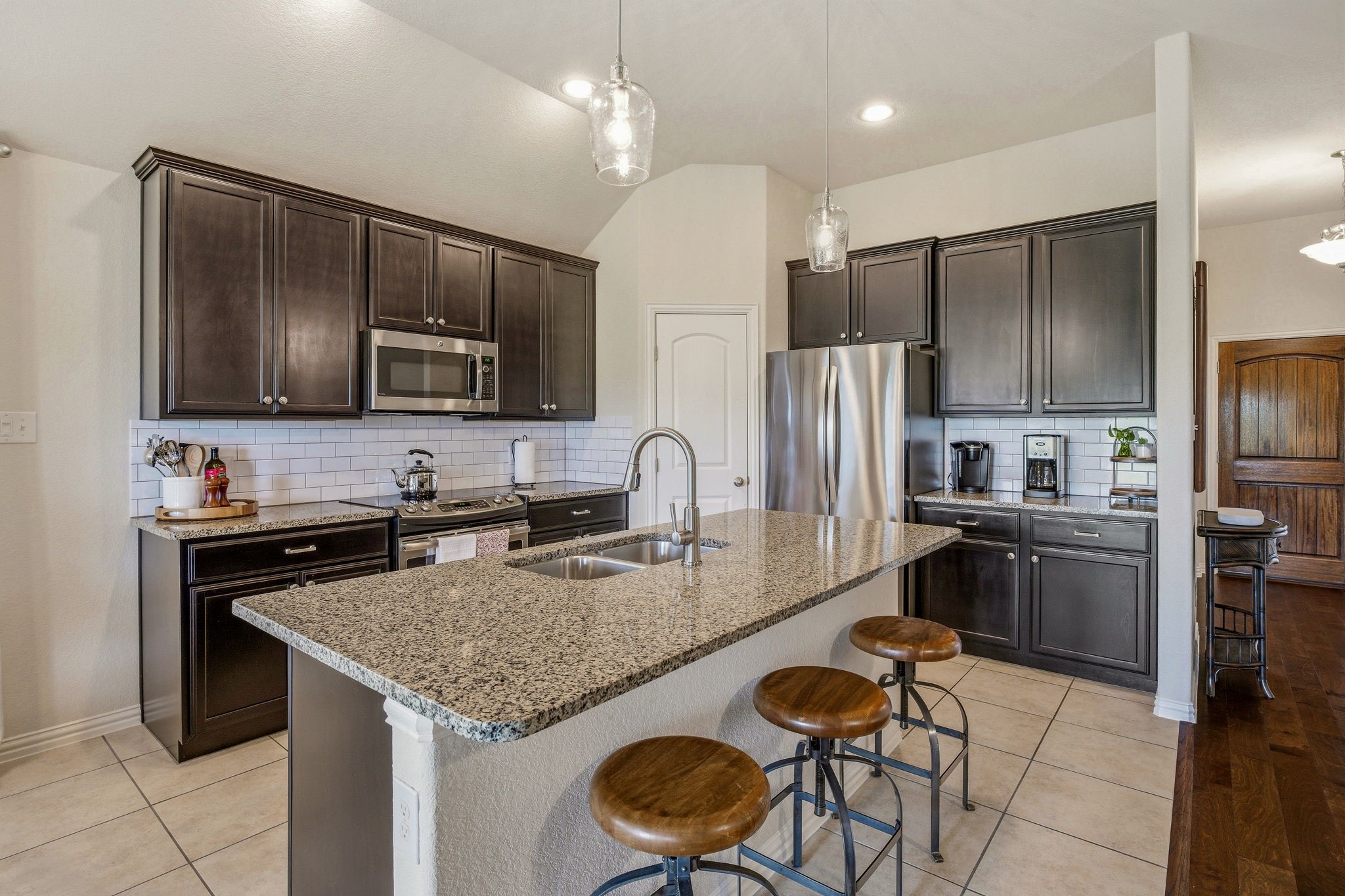 1021 Morningside Drive Burleson TX 76028