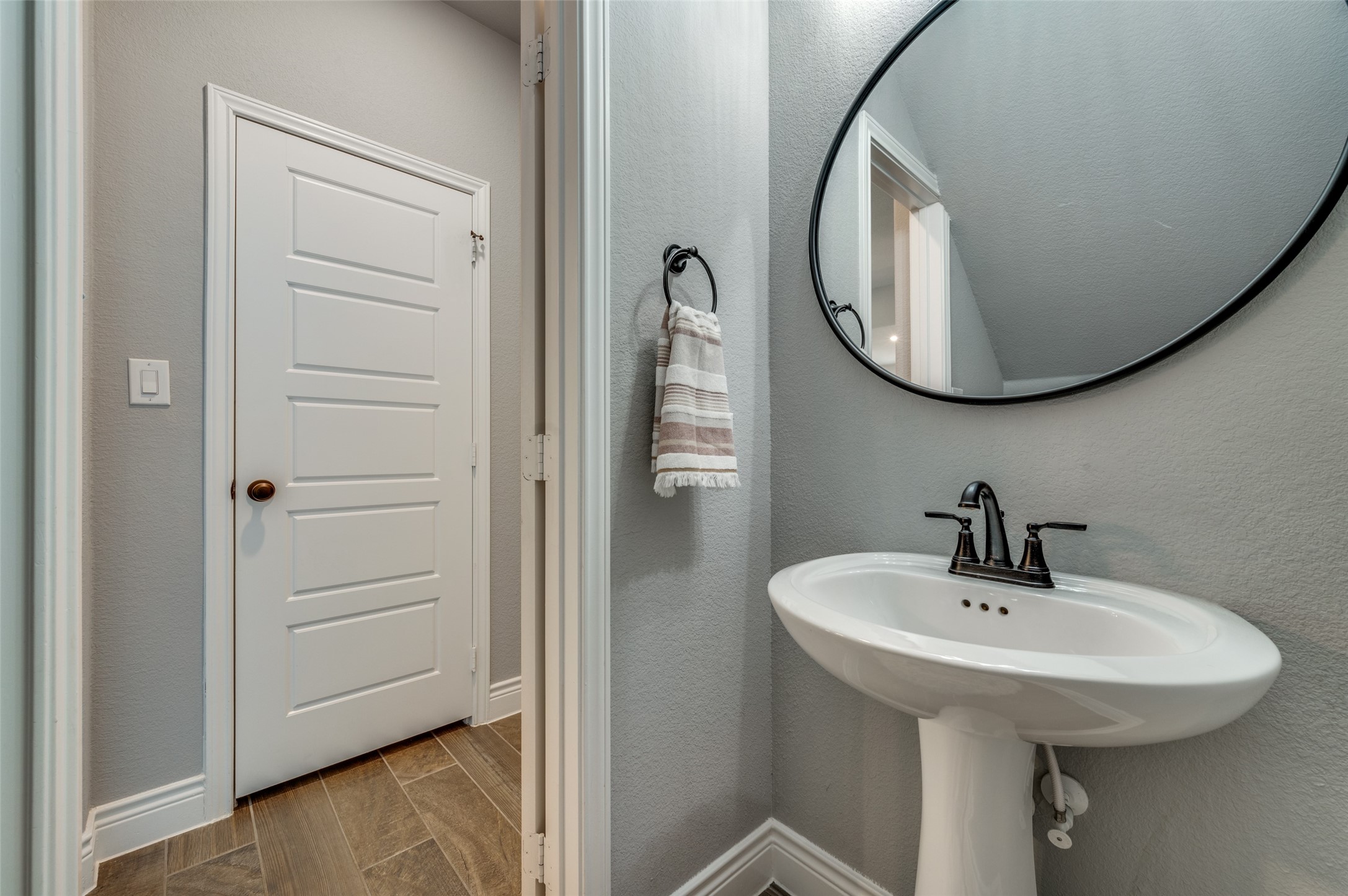 905 Hubbard Creek Trail Mckinney TX 75071