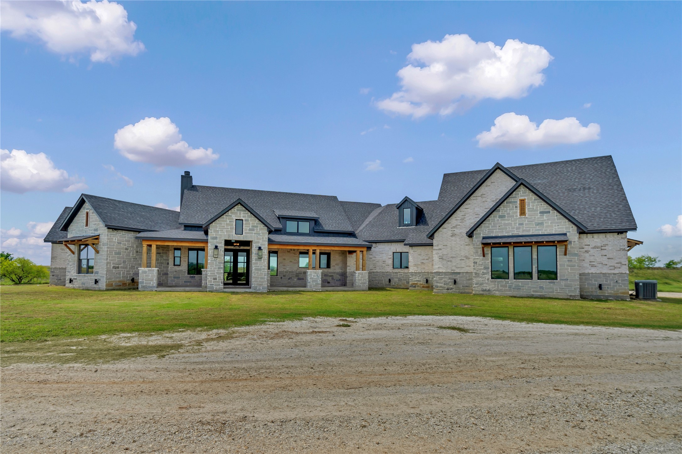 3763 County Road 1110 Rio Vista TX 76093