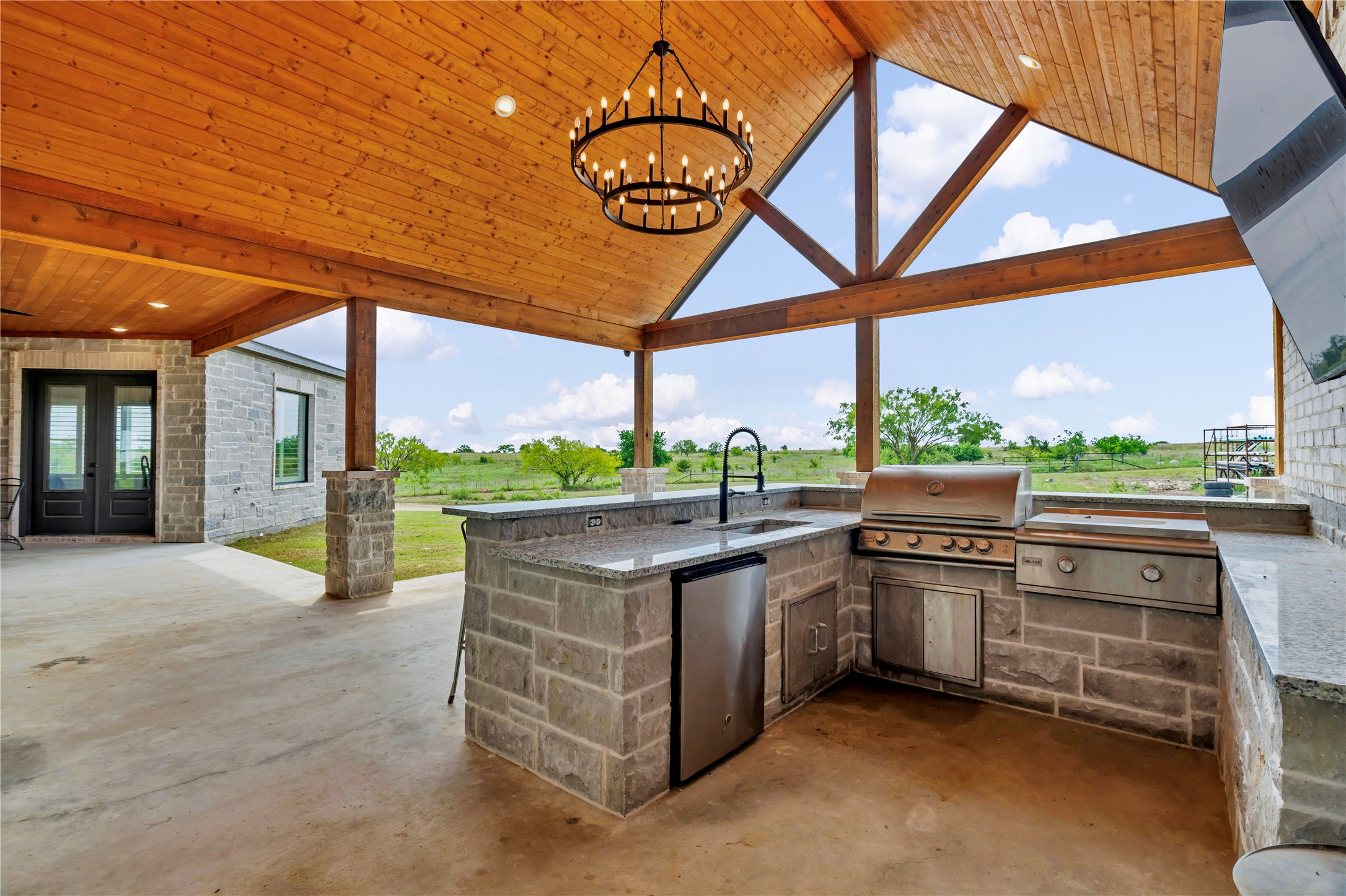 3763 County Road 1110 Rio Vista TX 76093