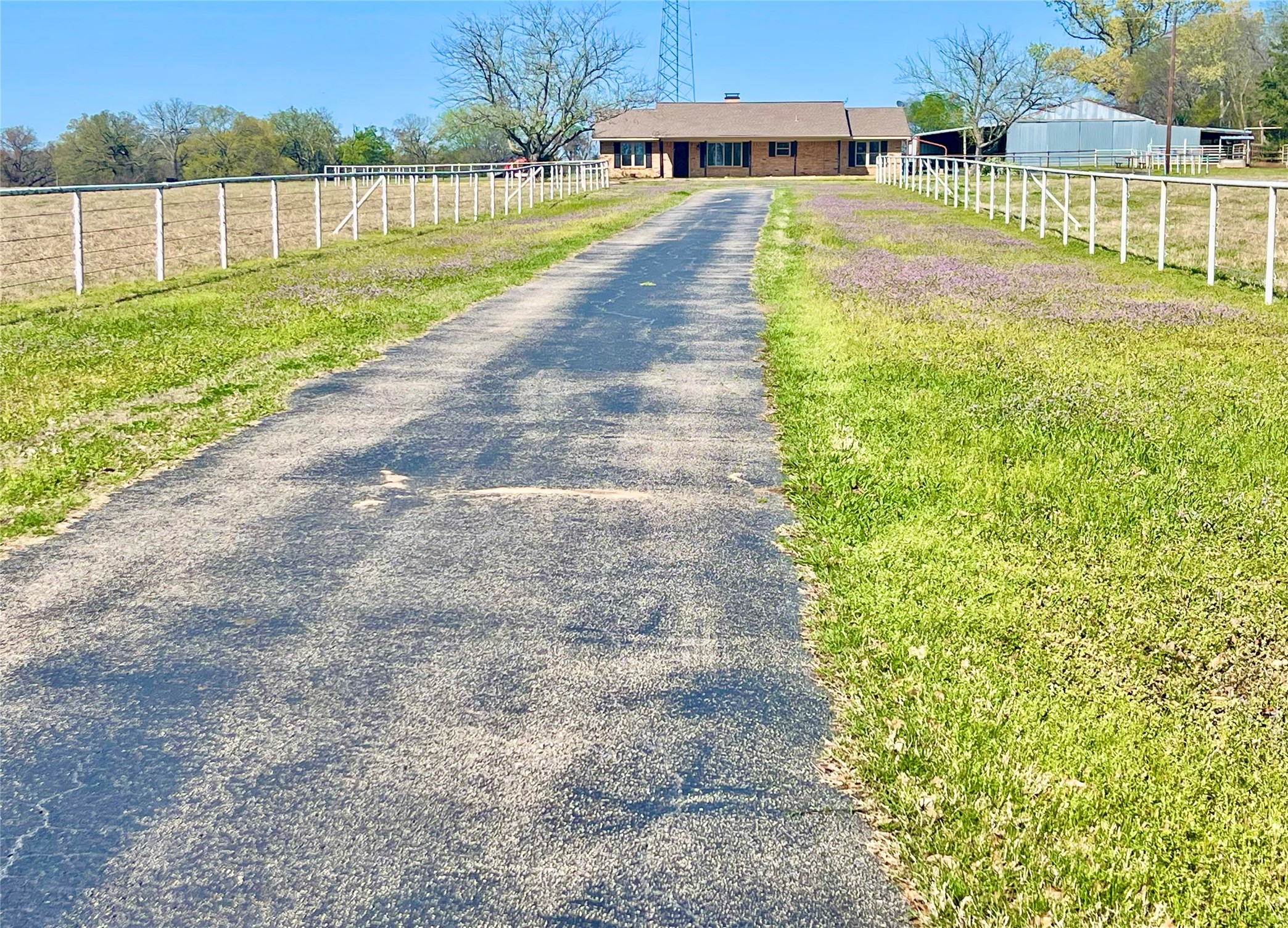 1624 County Road 1560 Alba TX 75410