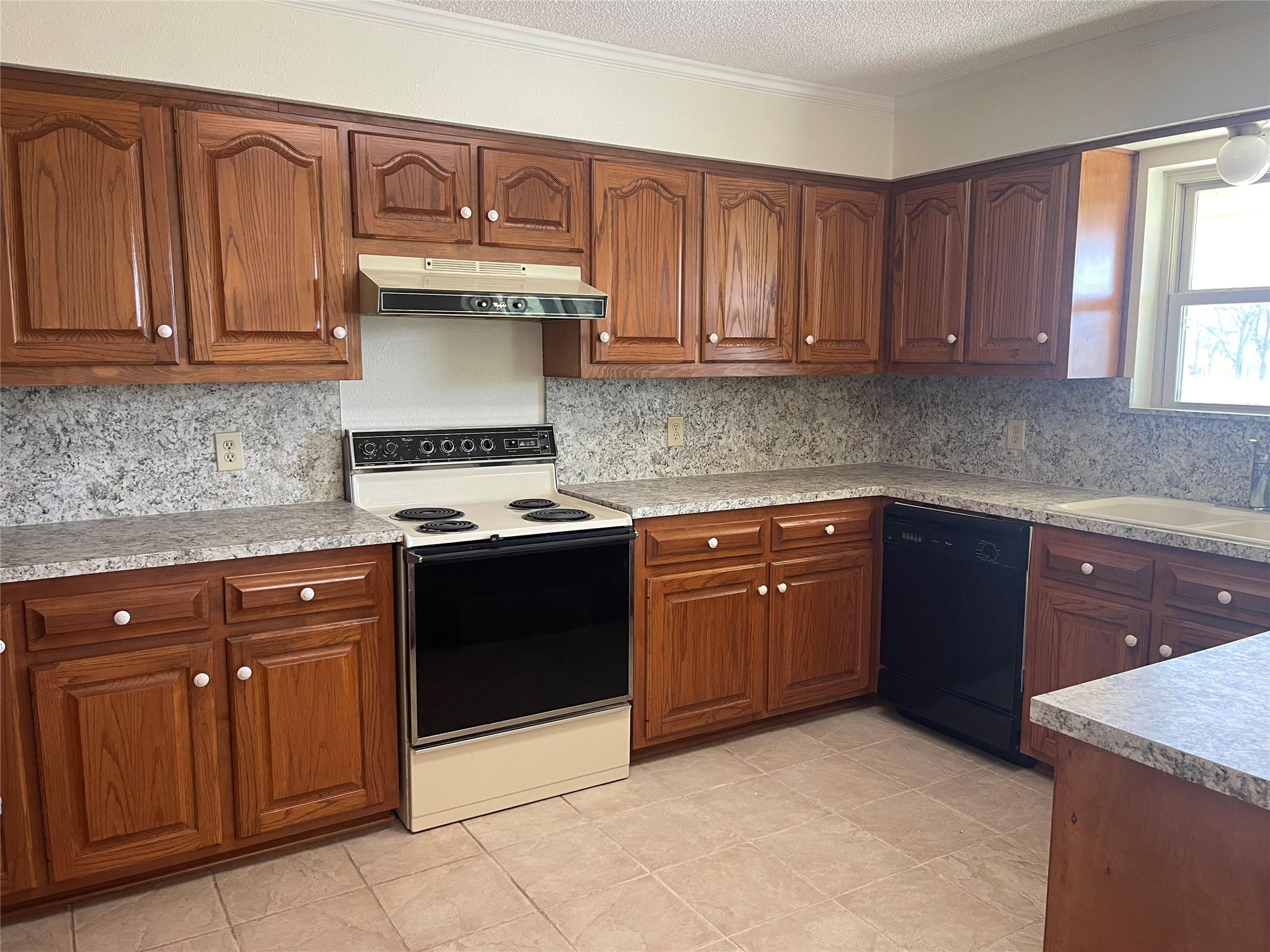 1624 County Road 1560 Alba TX 75410