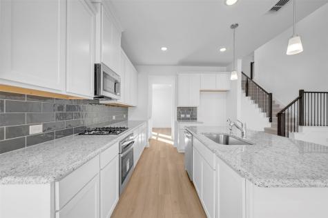 5040 Ressina Drive Aubrey TX 76227