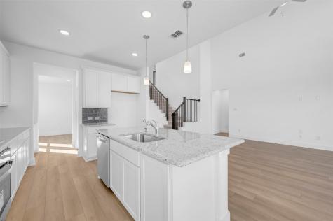 5040 Ressina Drive Aubrey TX 76227