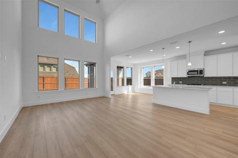 5040 Ressina Drive Aubrey TX 76227