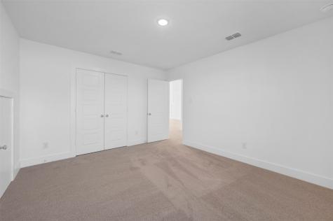 5040 Ressina Drive Aubrey TX 76227