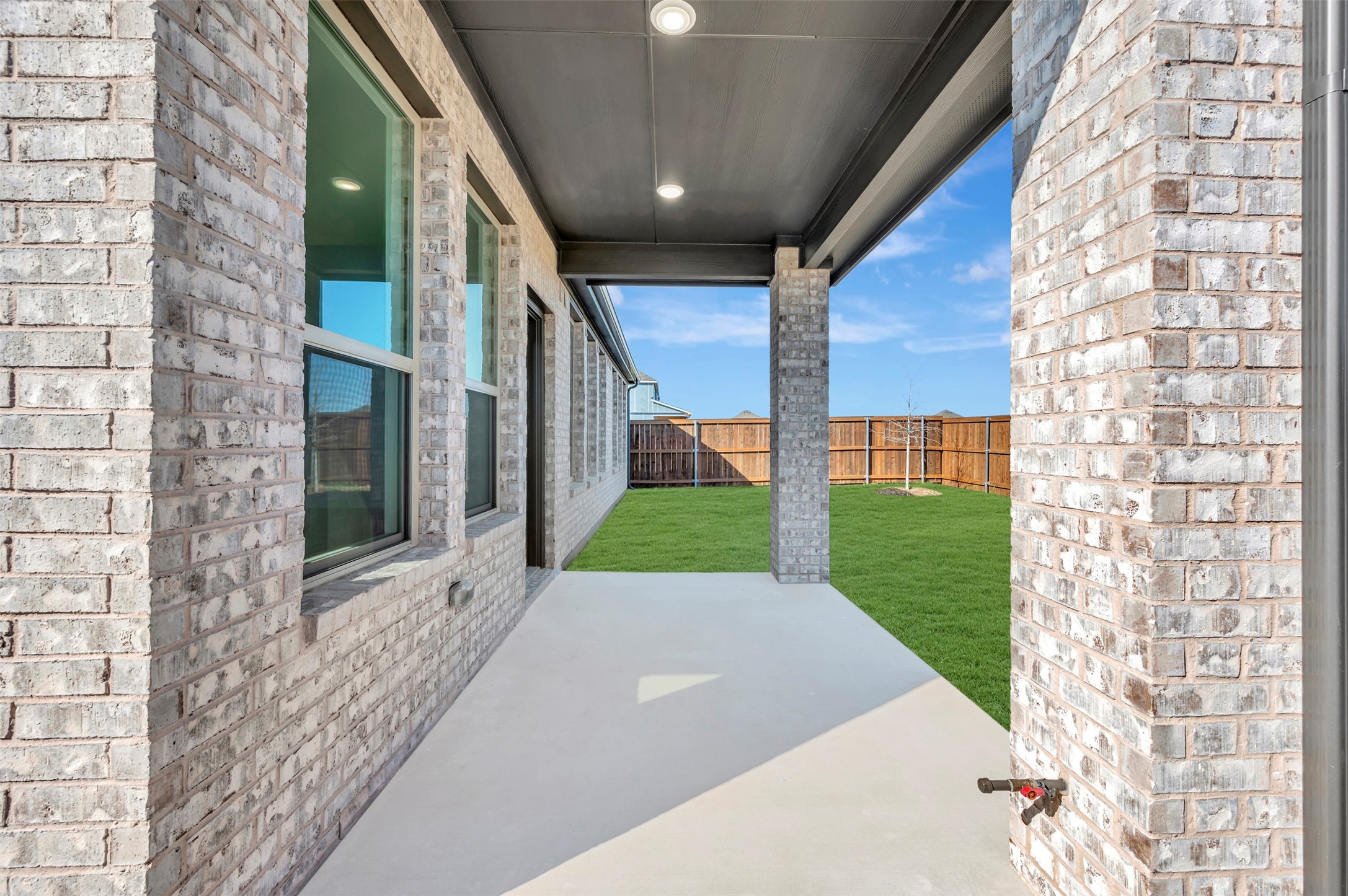 5040 Ressina Drive Aubrey TX 76227