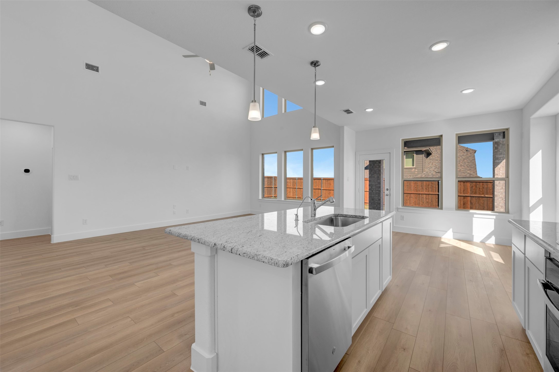 5040 Ressina Drive Aubrey TX 76227