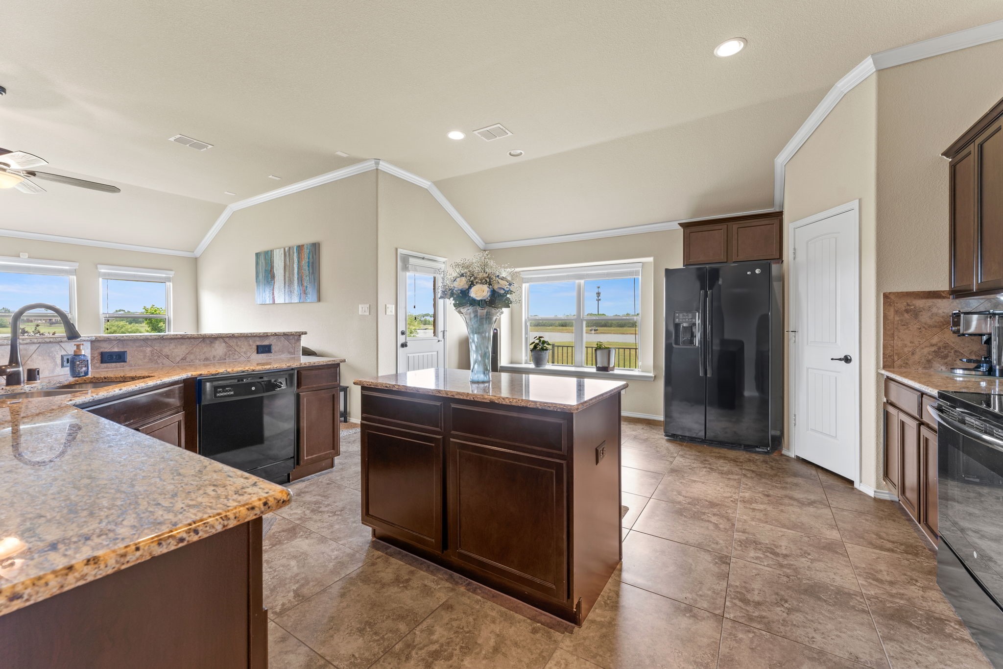 8400 Sioux Trail Aubrey TX 76227
