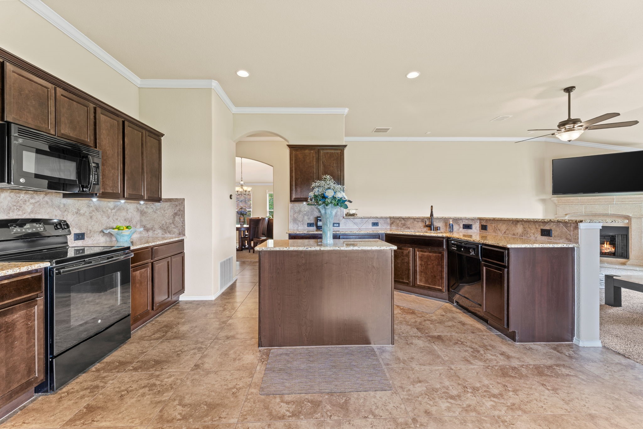 8400 Sioux Trail Aubrey TX 76227
