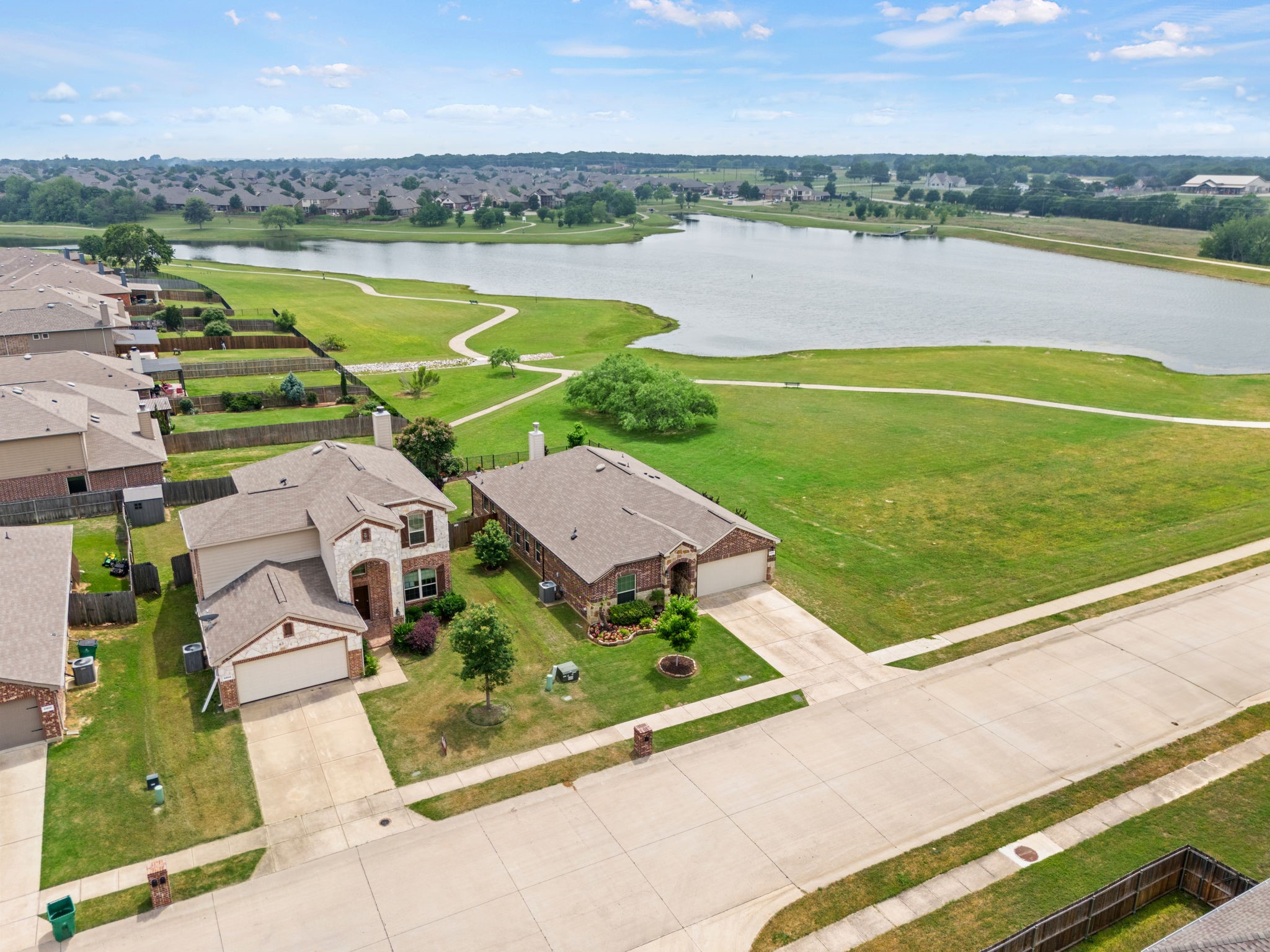 8400 Sioux Trail Aubrey TX 76227