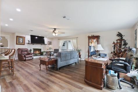 110 Vanshire Road W Lakeside TX 76108