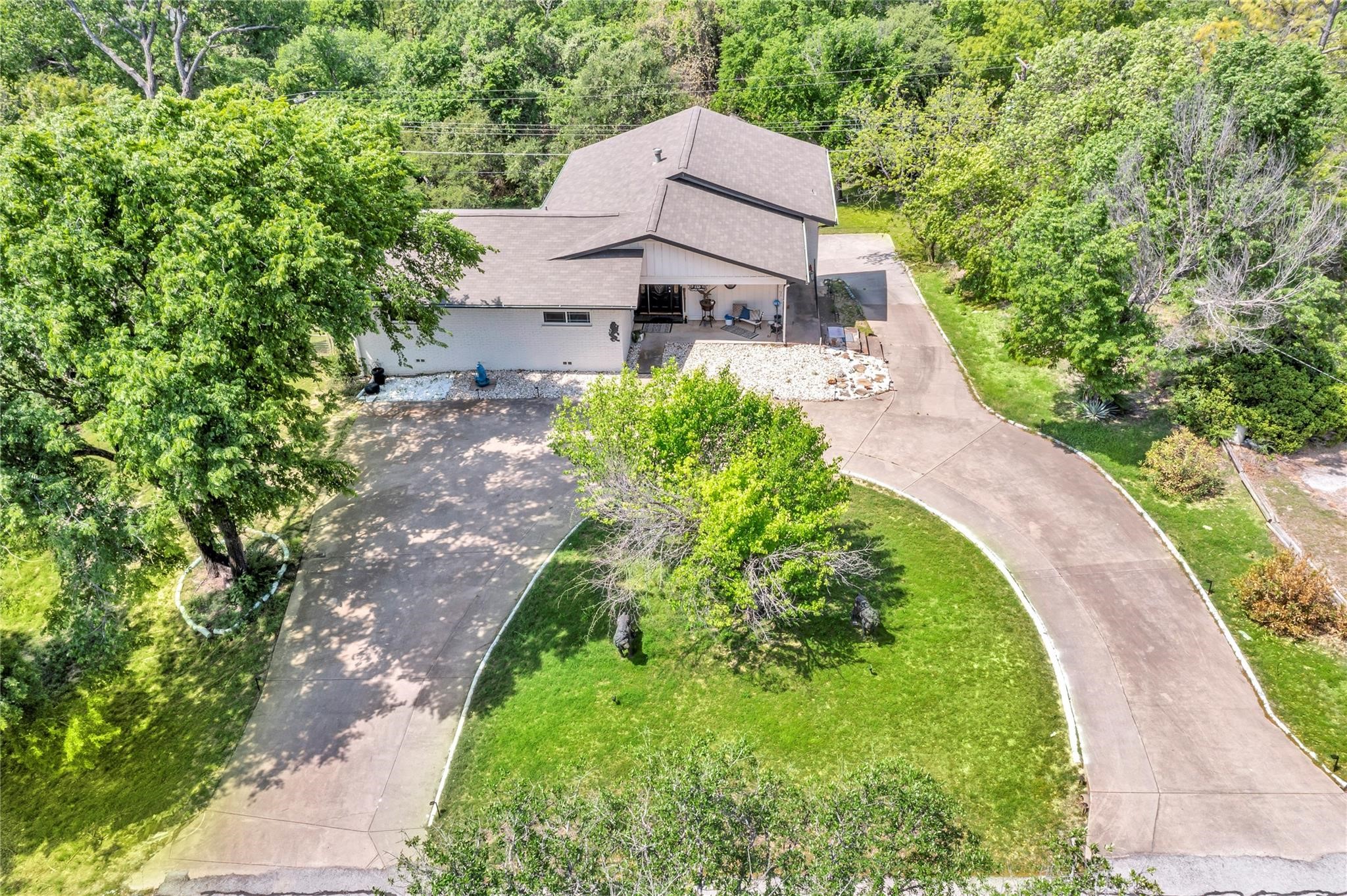 110 Vanshire Road W Lakeside TX 76108