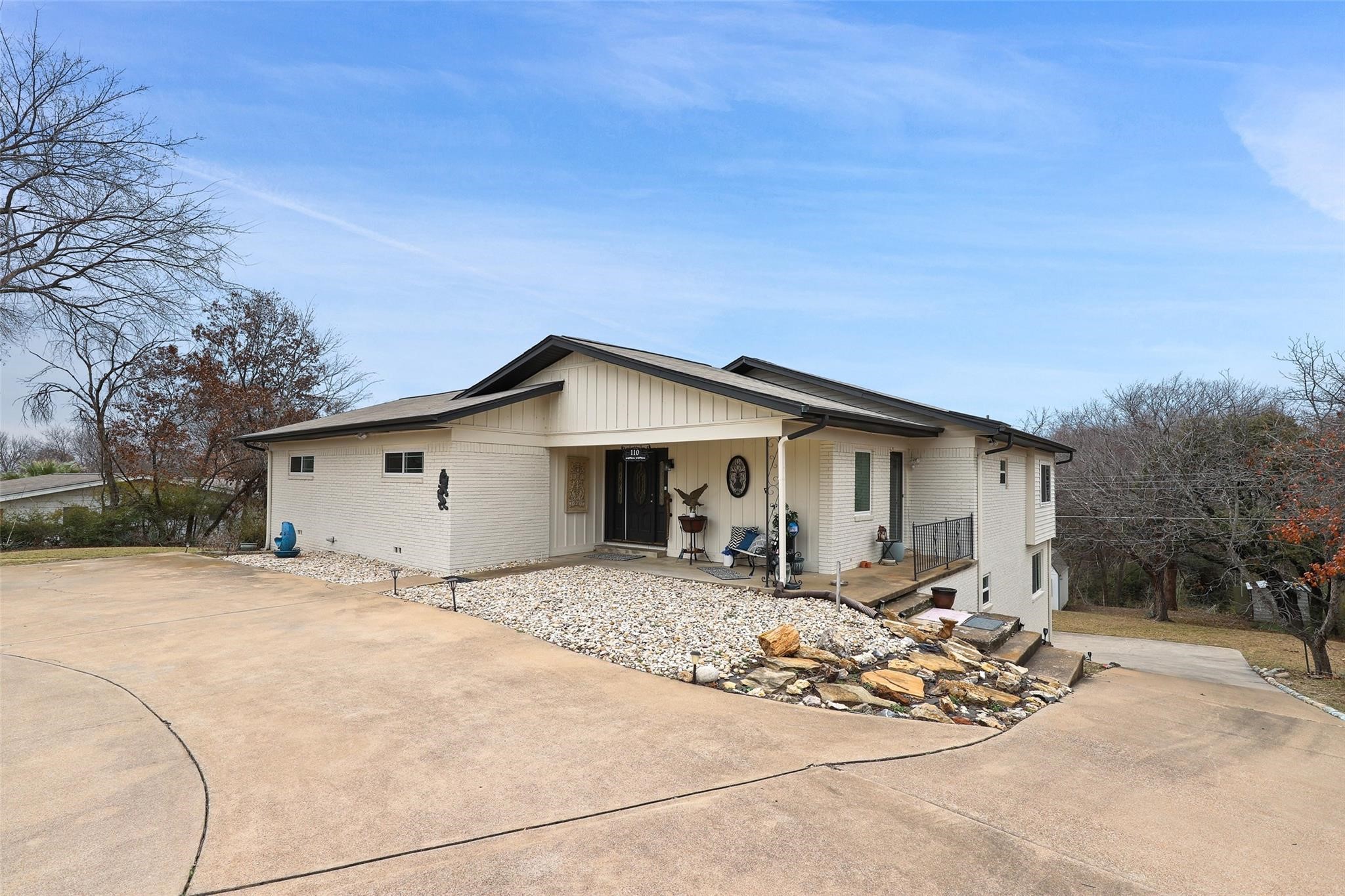110 Vanshire Road W Lakeside TX 76108