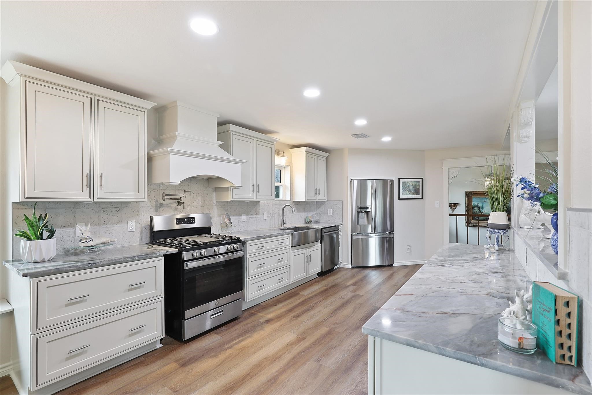 110 Vanshire Road W Lakeside TX 76108