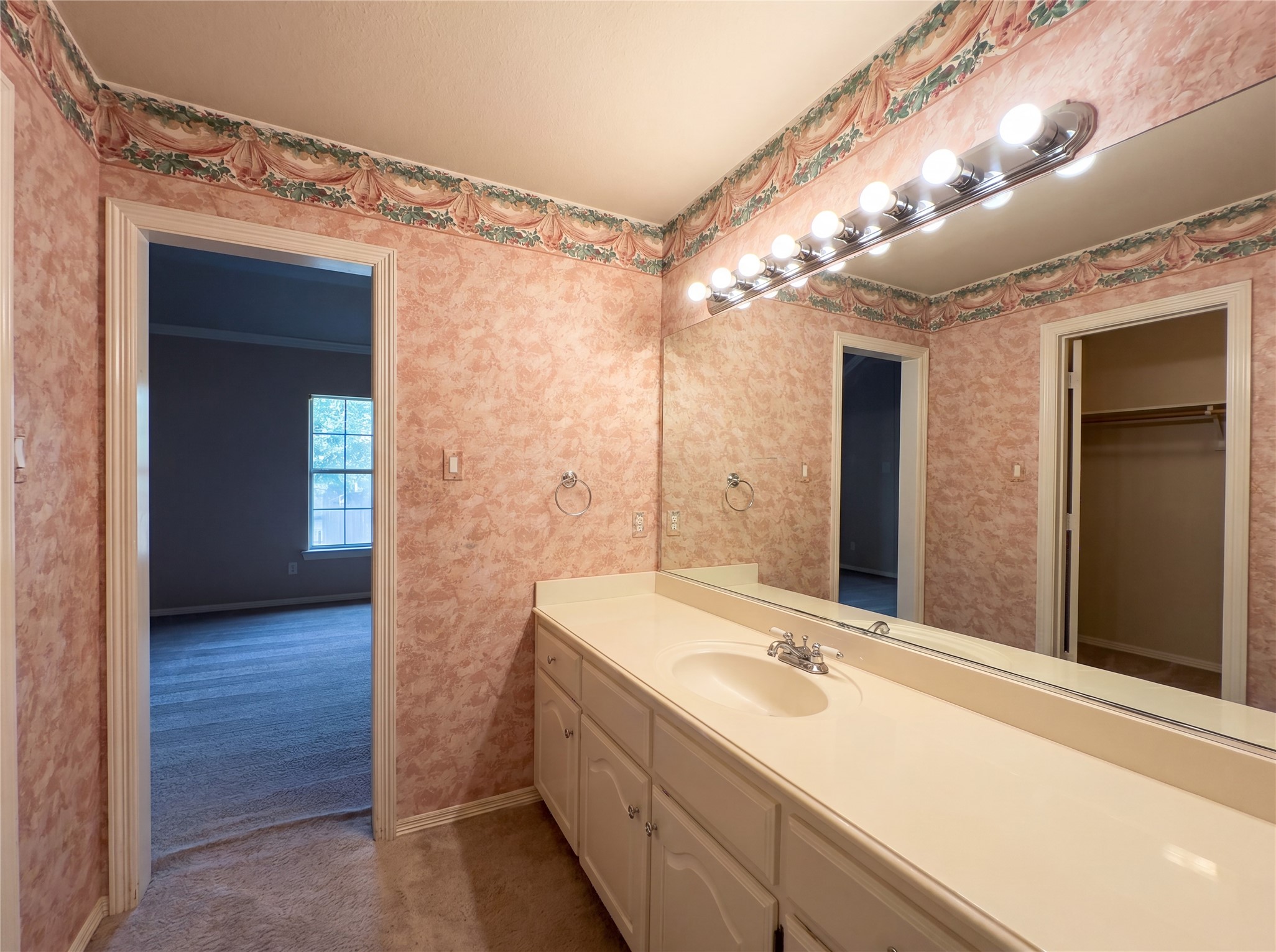 2533 Vista Creek Court Garland TX 75044