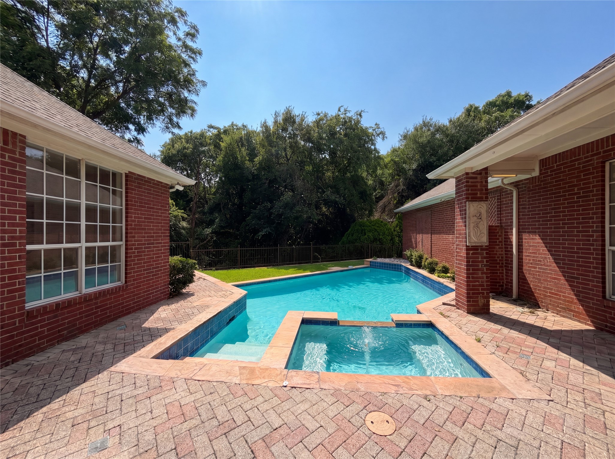 2533 Vista Creek Court Garland TX 75044