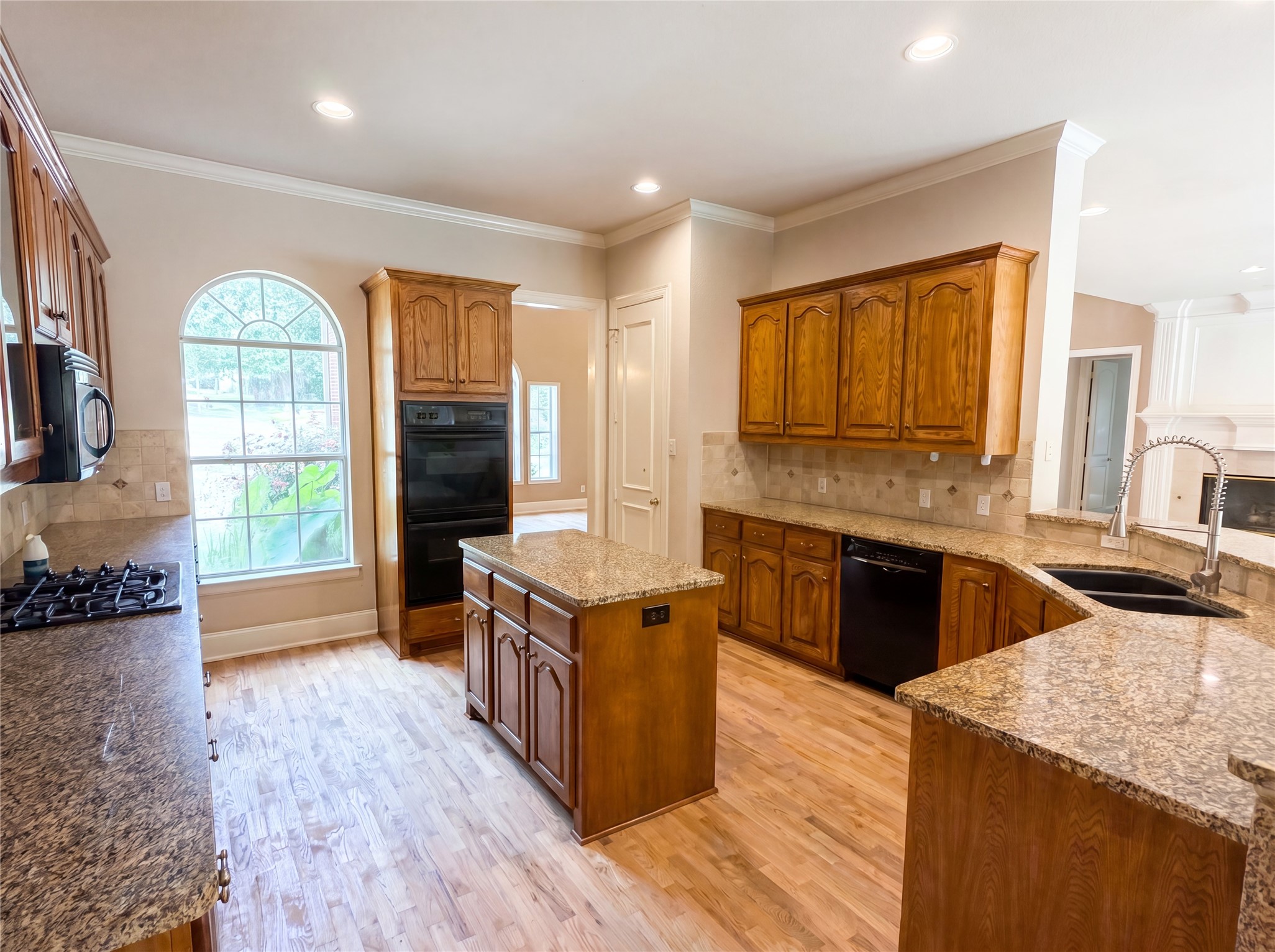 2533 Vista Creek Court Garland TX 75044