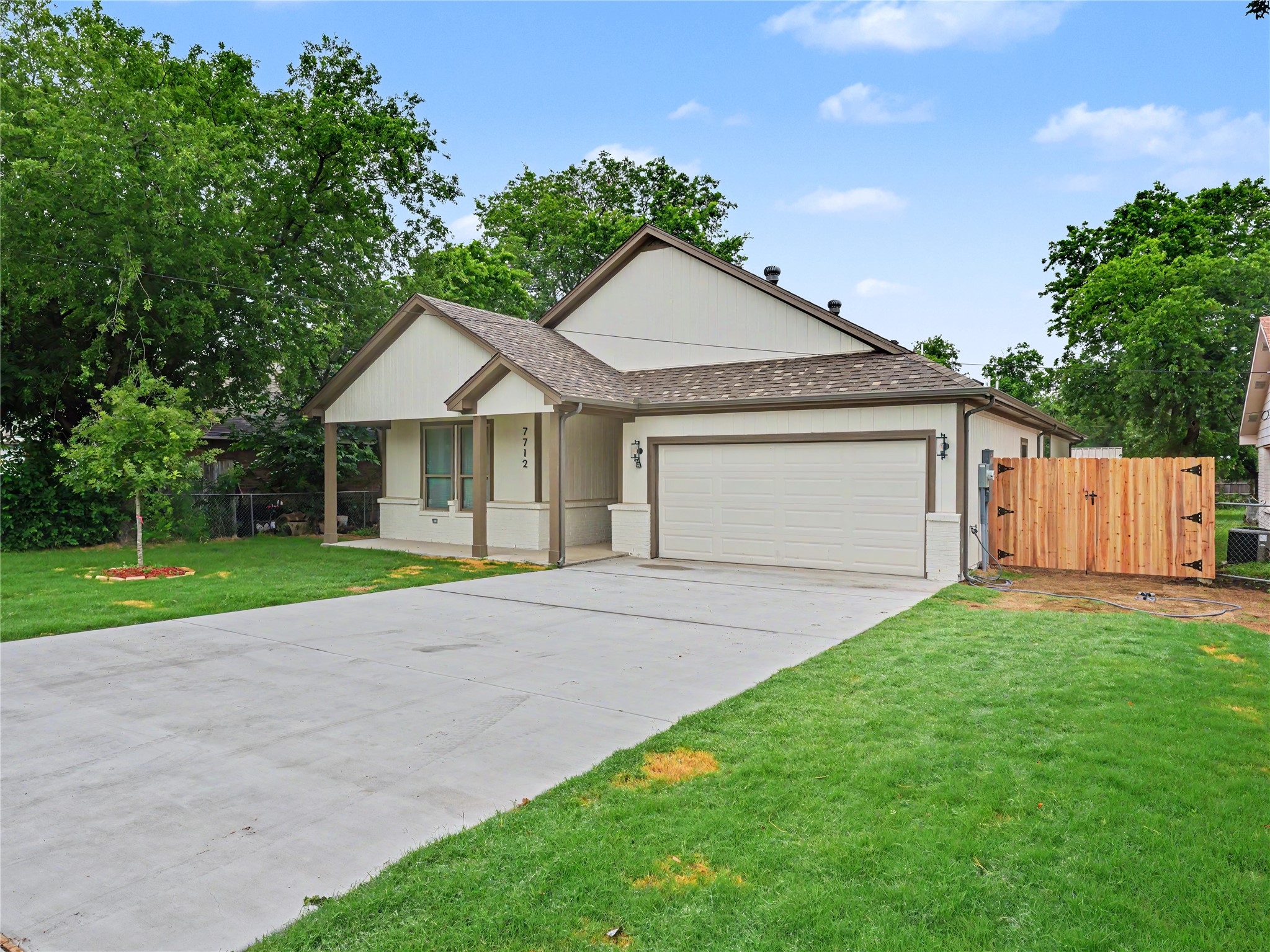 7712 Colton Drive White Settlement TX 76108