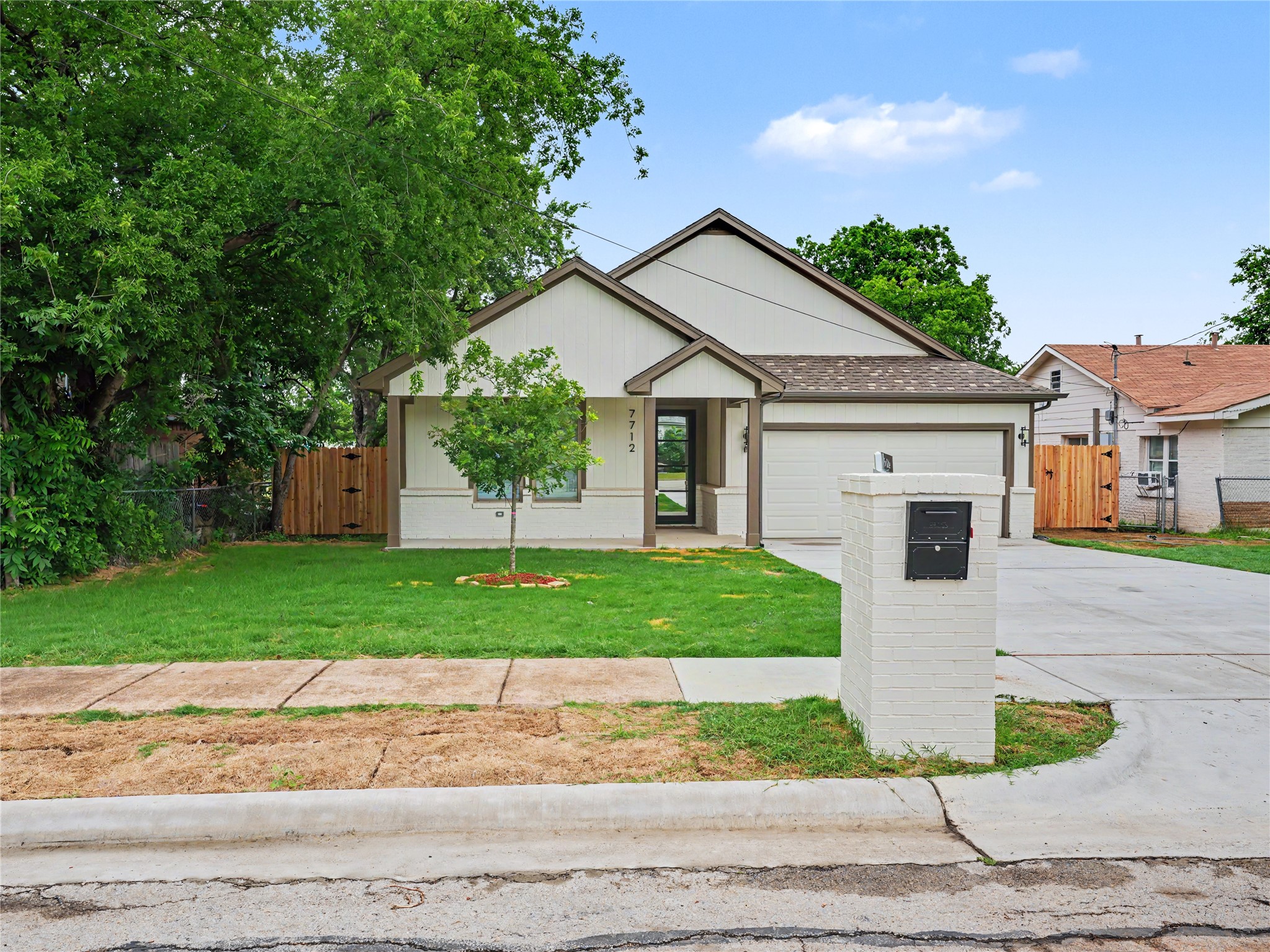 7712 Colton Drive White Settlement TX 76108