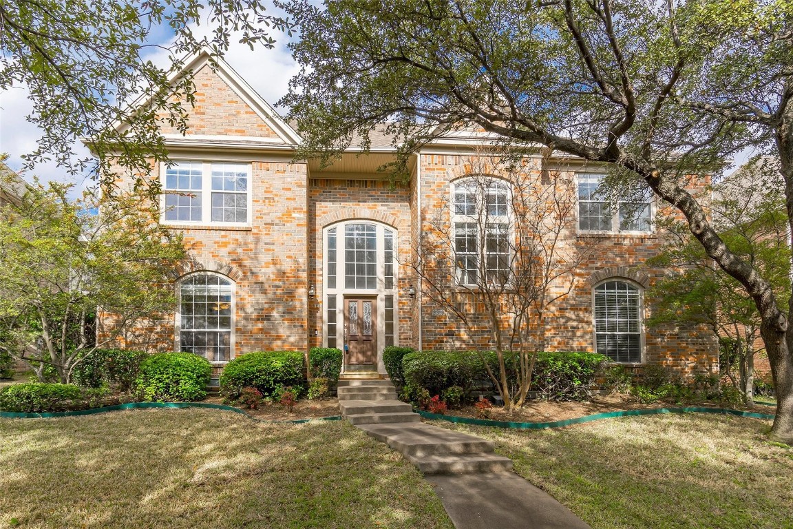 2319 Southern Oak Drive Irving TX 75063