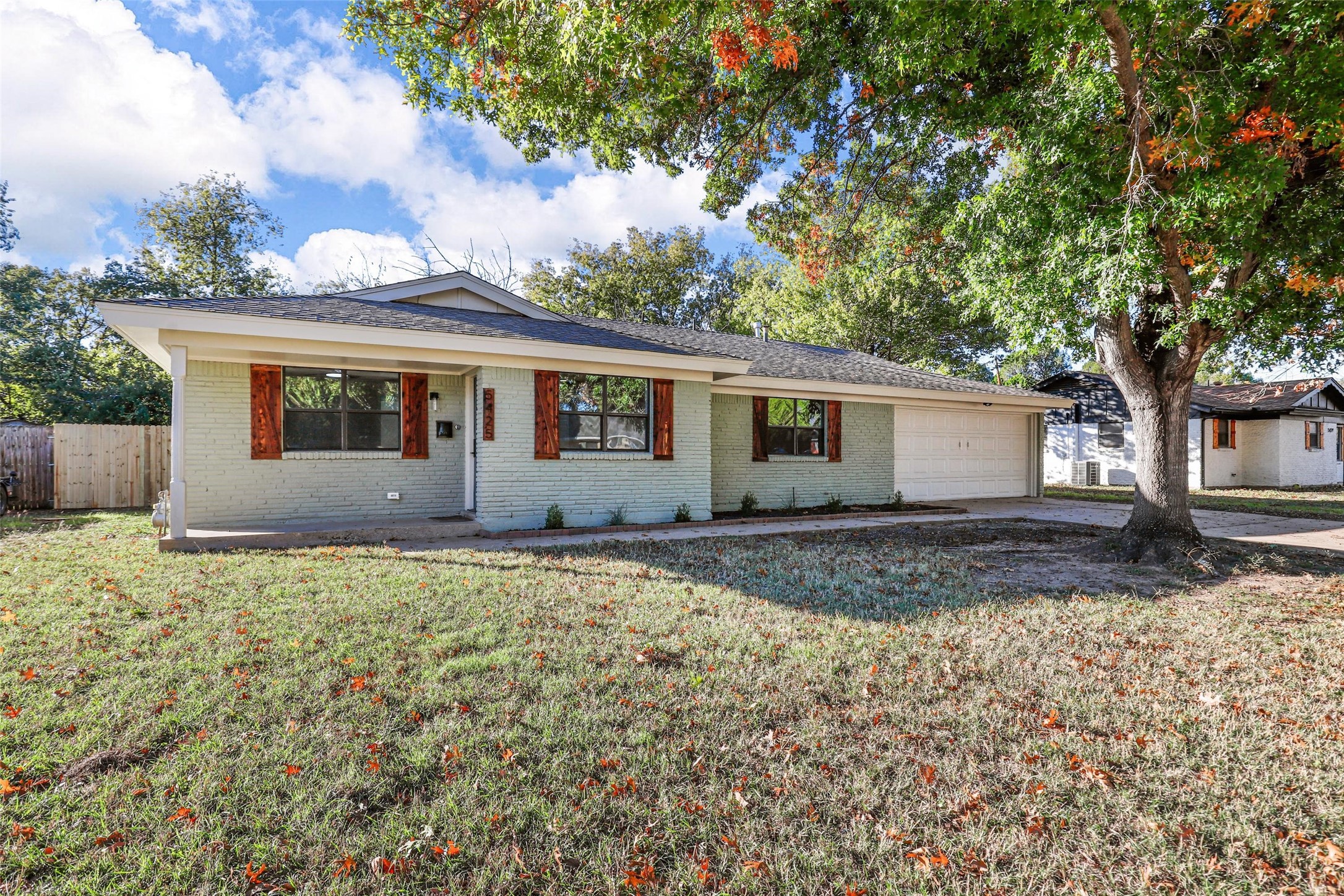 5425 Randol Drive North Richland Hills TX 76180