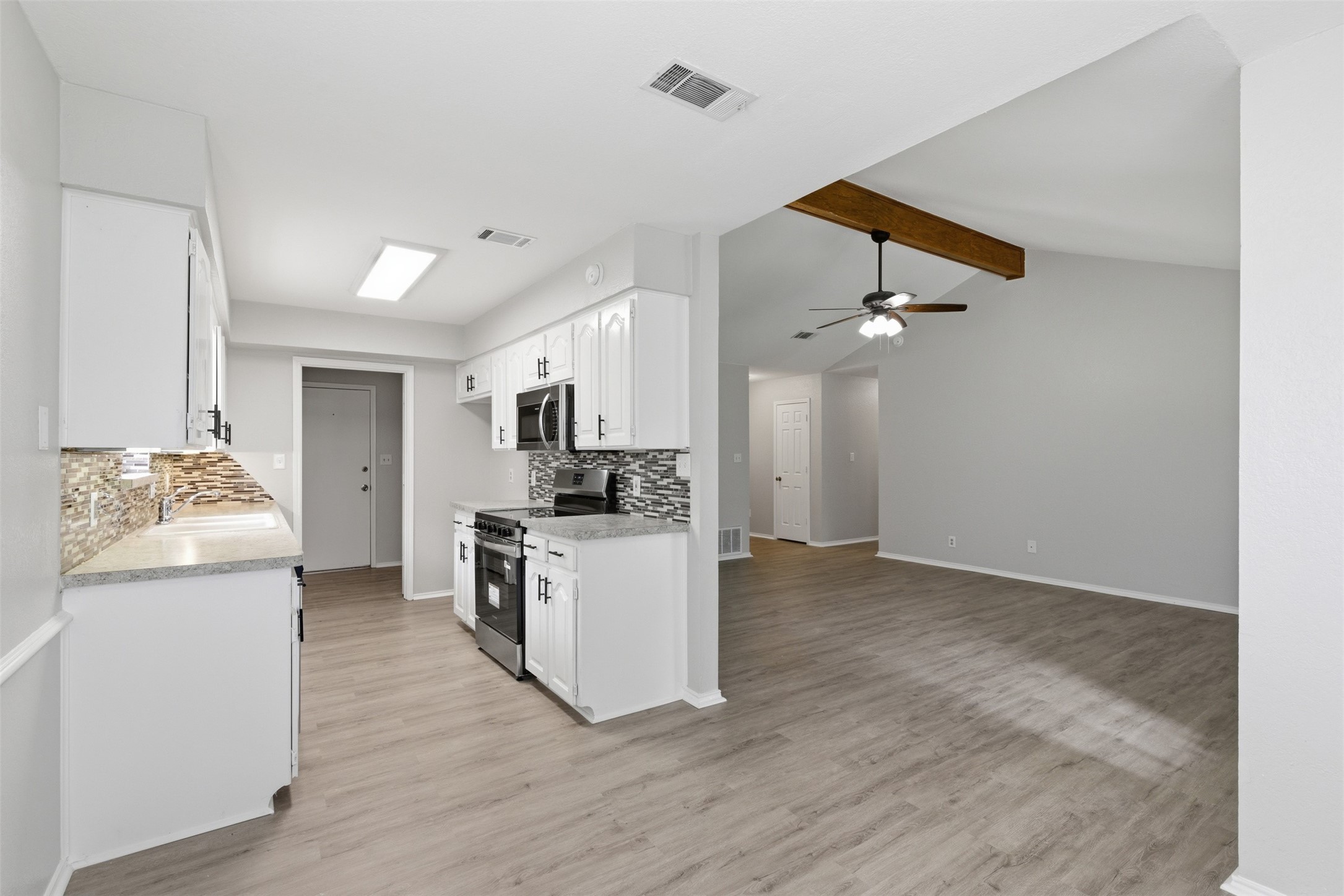 6640 Inwood Drive Watauga TX 76148
