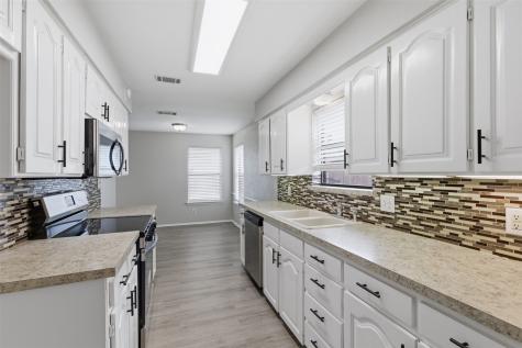 6640 Inwood Drive Watauga TX 76148